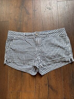 Prince & Fox Navy and White Gingham Cotton Shorts Size 8